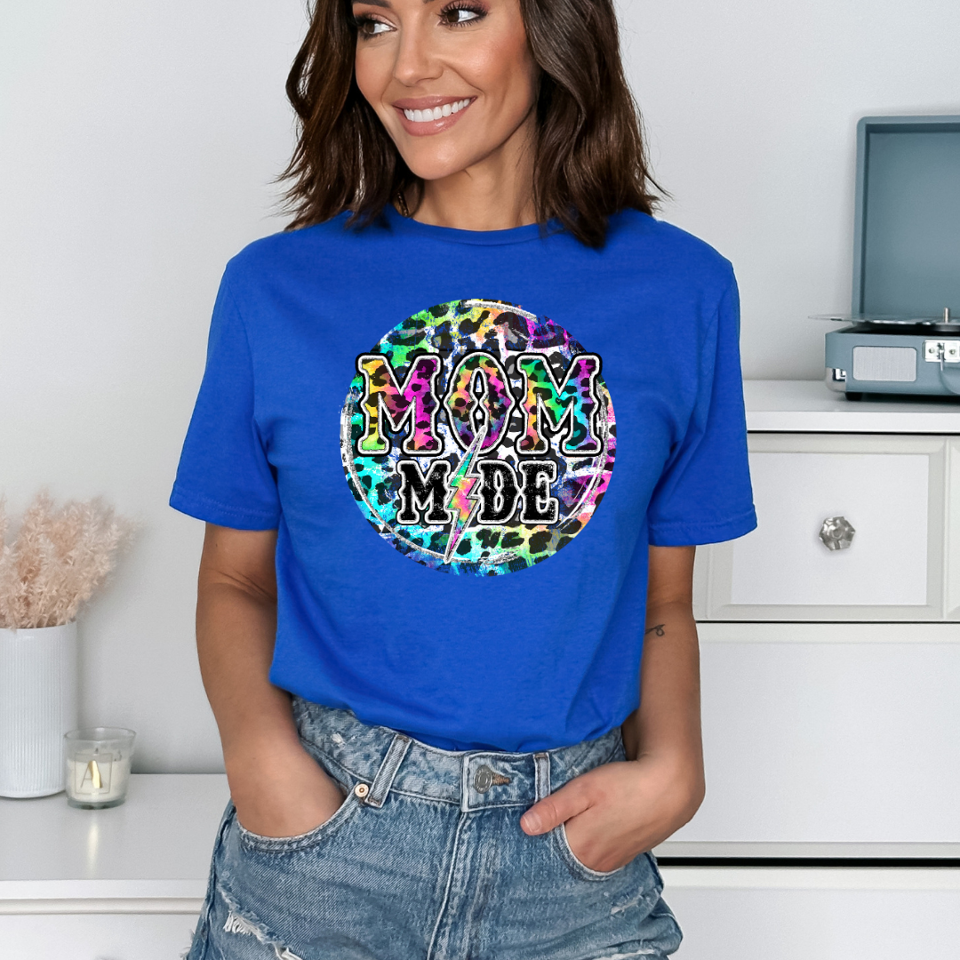 Mom Mode Neon
